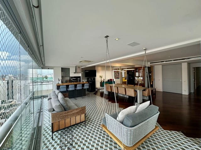 Apartamento com 220m² 4 quartos e 5 banheiros, à venda, no bairro Campo Belo em São Paulo