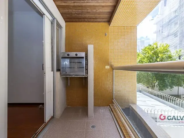 Apartamento 2 quartos e 1 banheiro, para alugar, no bairro Juvevê em Curitiba