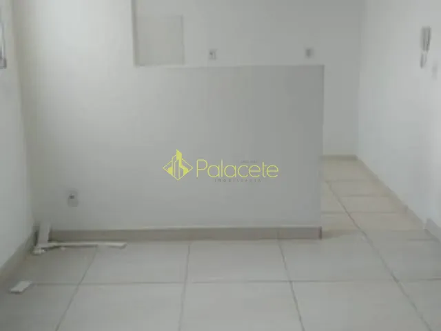 Apartamento 2 quartos e 1 banheiro, à venda, no bairro Residencial Sítio Santo Antônio em Taubaté