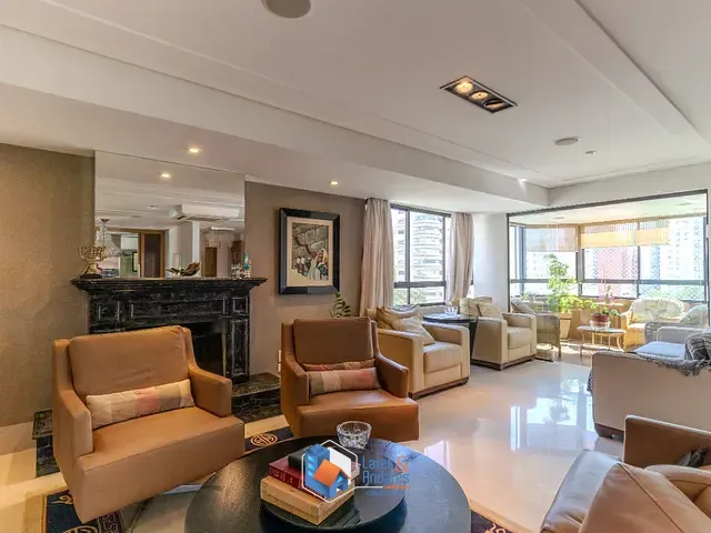 Apartamento com 202m² 3 quartos e 5 banheiros, à venda, no bairro Moema em São Paulo