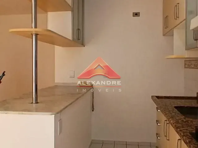Apartamento com 64m² 3 quartos e 1 banheiro, à venda, no bairro Monte Castelo em São José dos Campos
