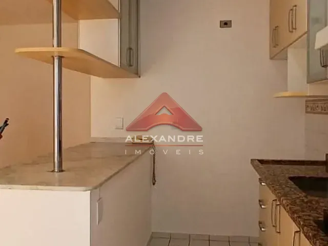 Apartamento com 64m² 3 quartos e 1 banheiro, à venda, no bairro Monte Castelo em São José dos Campos