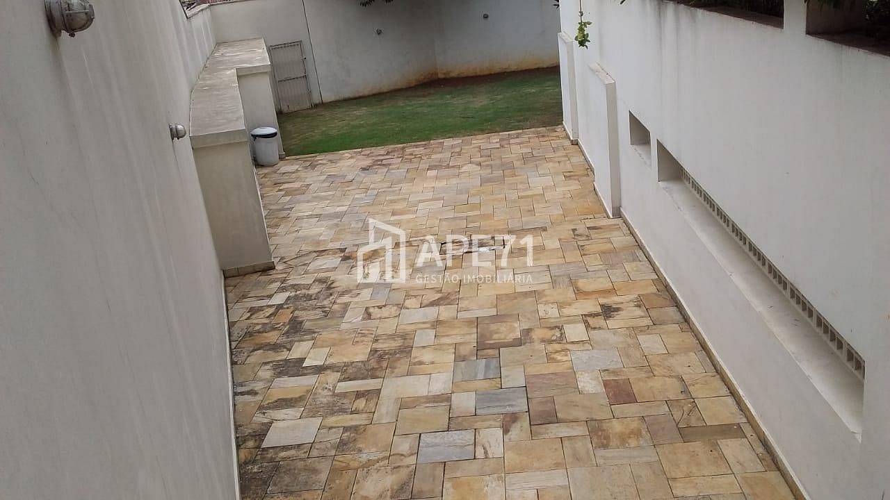 Apartamento à venda com 2 quartos, 80m² - Foto 31
