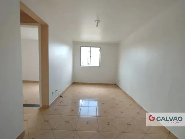 Apartamento 2 quartos e 1 banheiro, para alugar, no bairro Cachoeira em Curitiba