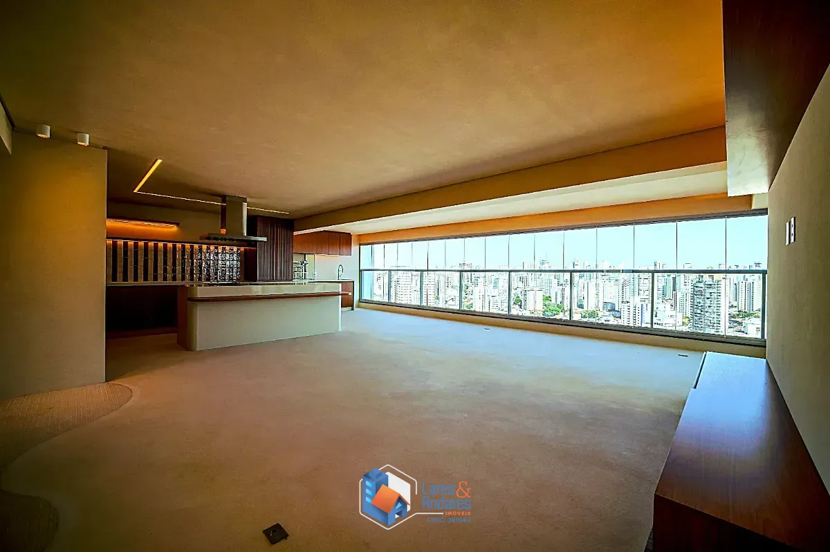 Apartamento, 3 quartos, 184 m² - Foto 1