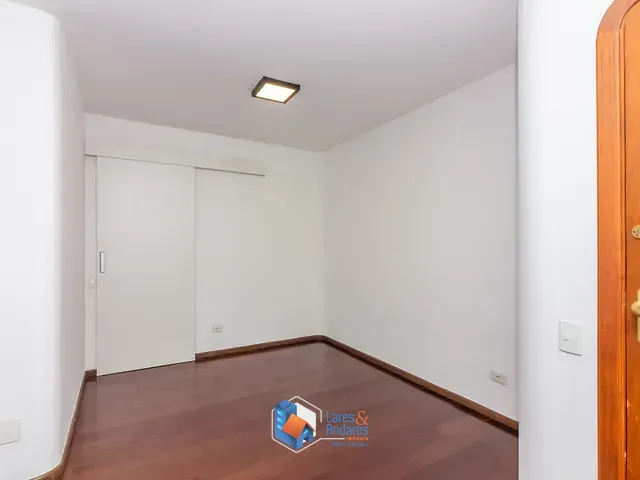 Apartamento com 99m² 3 quartos e 2 banheiros, à venda, no bairro Moema em São Paulo