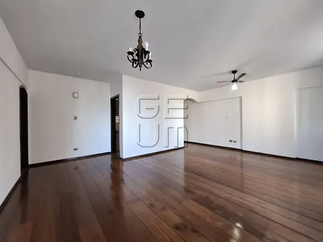 Apartamento 3 quartos e 2 banheiros, à venda, no bairro Centro em Londrina