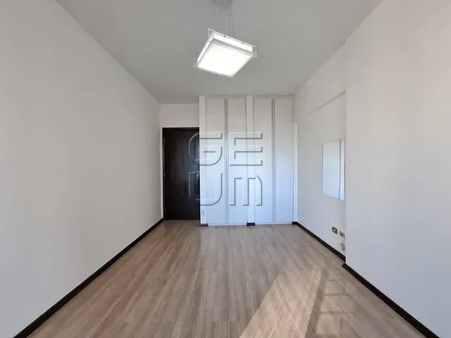 Apartamento 3 quartos e 2 banheiros, à venda, no bairro Centro em Londrina