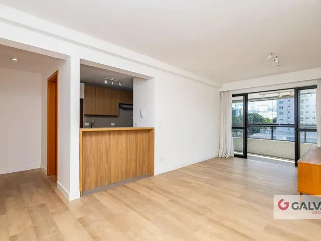 Apartamento 3 quartos e 3 banheiros, para alugar, no bairro Bacacheri em Curitiba