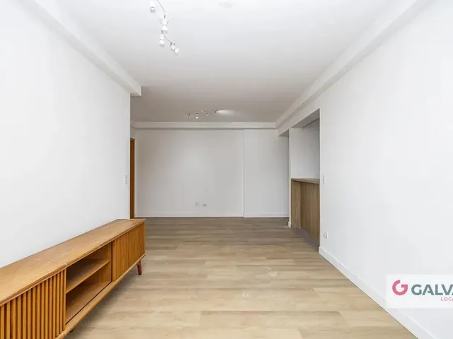 Apartamento 3 quartos e 3 banheiros, para alugar, no bairro Bacacheri em Curitiba