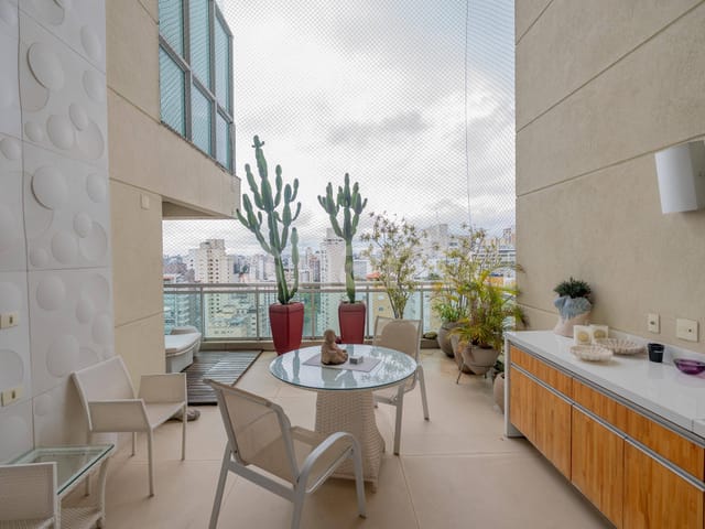 Apartamento com 239m² 4 quartos e 6 banheiros, à venda, no bairro Campo Belo em São Paulo