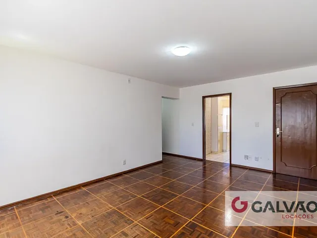 Apartamento 3 quartos e 3 banheiros, para alugar, no bairro Cristo Rei em Curitiba