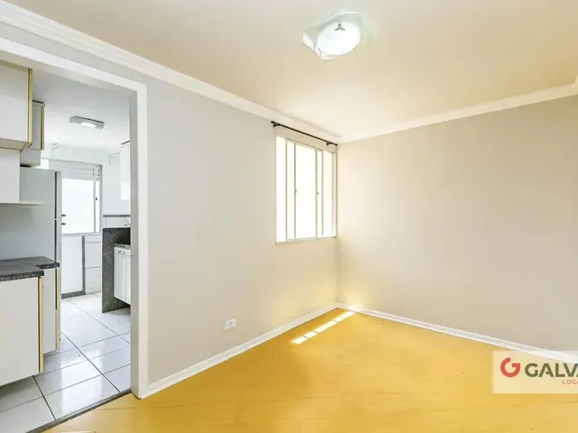 Apartamento 3 quartos e 2 banheiros, para alugar, no bairro Cabral em Curitiba