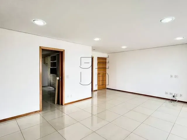 Apartamento 3 quartos e 5 banheiros, à venda, no bairro Santa Rosa em Londrina