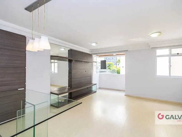 Apartamento 2 quartos e 2 banheiros, para alugar, no bairro Bigorrilho em Curitiba
