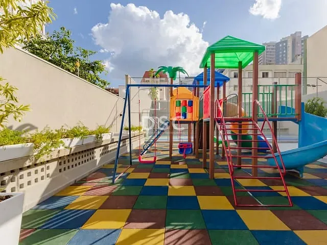 Apartamento 3 quartos e 4 banheiros, à venda, no bairro Champagnat em Curitiba