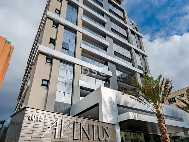 Apartamento 3 quartos e 4 banheiros, à venda, no bairro Champagnat em Curitiba