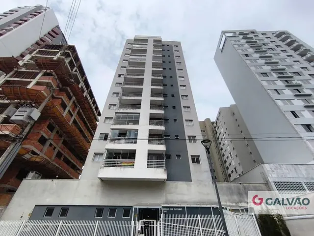 Apartamento 1 quarto e 1 banheiro, para alugar, no bairro Centro em Curitiba