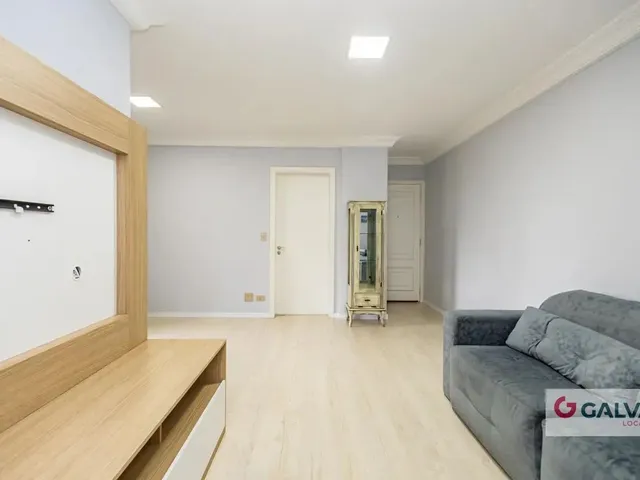 Apartamento 3 quartos e 2 banheiros, para alugar, no bairro Portão em Curitiba