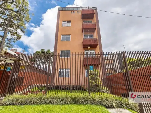 Apartamento 3 quartos e 2 banheiros, para alugar, no bairro Água Verde em Curitiba