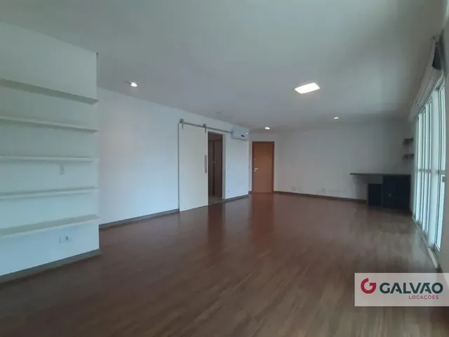 Apartamento 3 quartos e 3 banheiros, para alugar, no bairro Campo Comprido em Curitiba