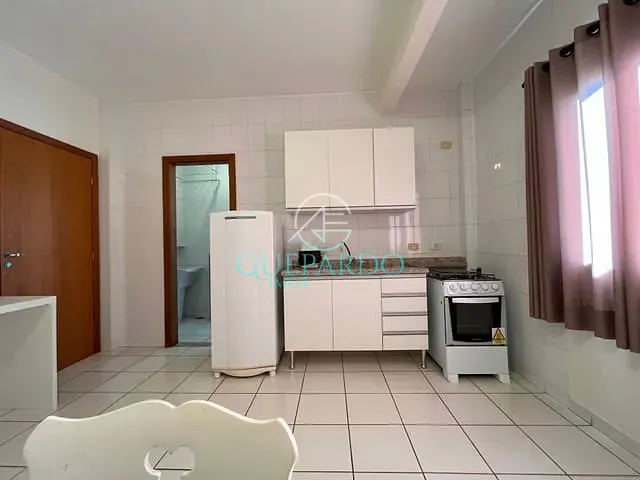 Apartamento com 65m² 1 quarto e 1 banheiro, para alugar, no bairro Centro em Londrina