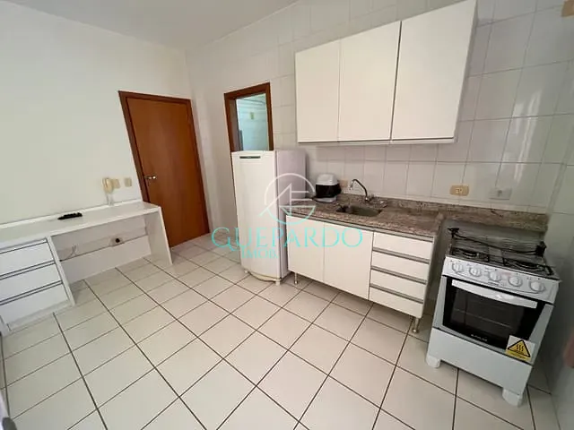 Apartamento com 65m² 1 quarto e 1 banheiro, para alugar, no bairro Centro em Londrina