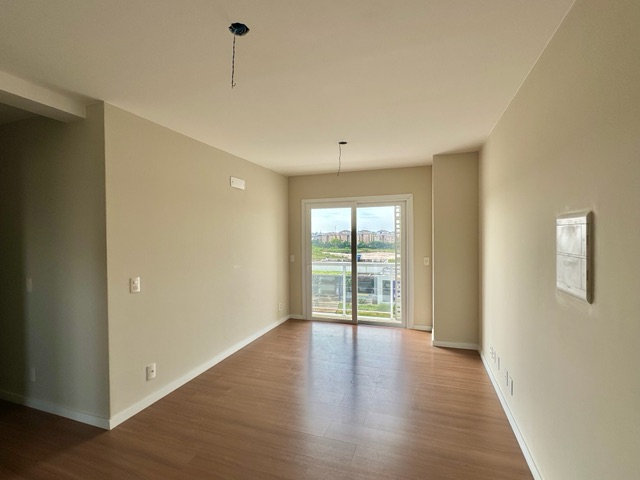 Apartamento 3 quartos e 2 banheiros, à venda, no bairro Três Vendas em Pelotas