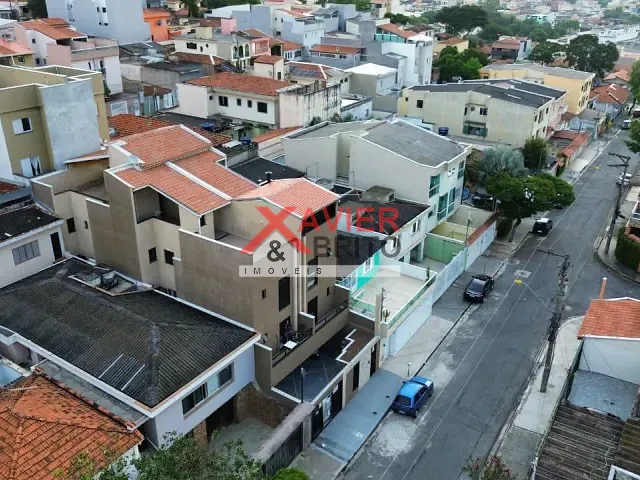 Apartamento 2 quartos e 1 banheiro, à venda, no bairro Vila Cecília Maria em Santo André