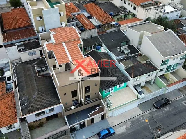 Apartamento 2 quartos e 1 banheiro, à venda, no bairro Vila Cecília Maria em Santo André