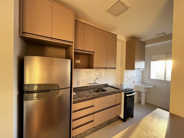 Apartamento 3 quartos e 2 banheiros, para alugar, no bairro Gleba Palhano em Londrina