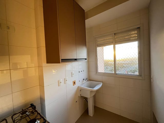 Apartamento 3 quartos e 2 banheiros, para alugar, no bairro Gleba Palhano em Londrina