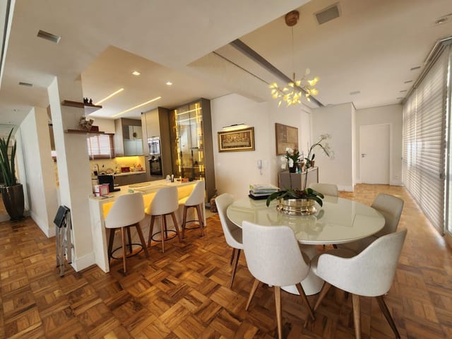 Apartamento com 222m² 3 quartos e 5 banheiros, à venda, no bairro Higienópolis em São Paulo
