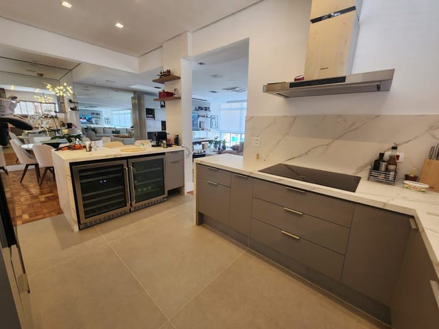 Apartamento com 222m² 3 quartos e 5 banheiros, à venda, no bairro Higienópolis em São Paulo