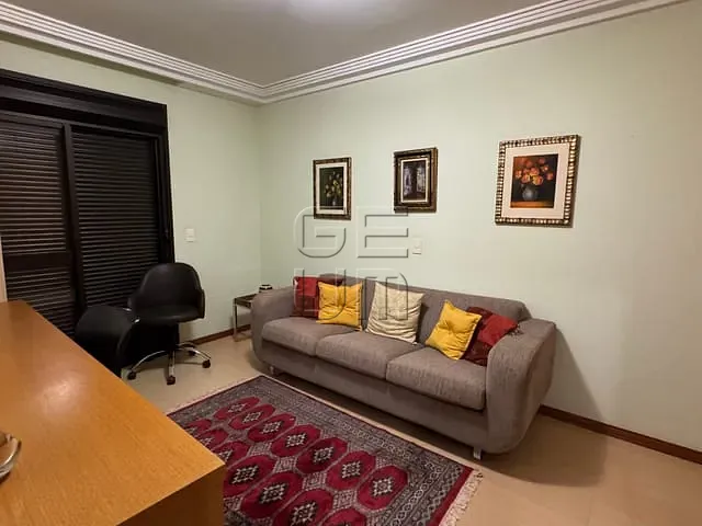 Apartamento 5 quartos e 5 banheiros, à venda, no bairro Dom Bosco em Londrina