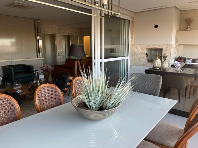 Apartamento 3 quartos e 4 banheiros, à venda, no bairro Gleba Palhano em Londrina