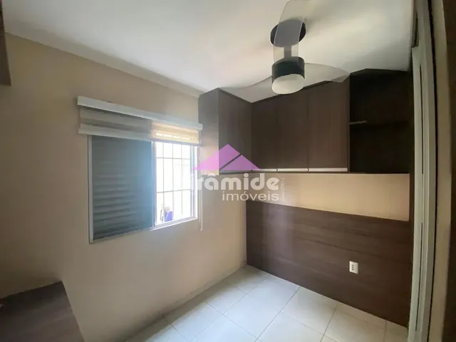 Apartamento com 10m² 2 quartos e 1 banheiro, para alugar, no bairro Jardim América em São José Dos Campos