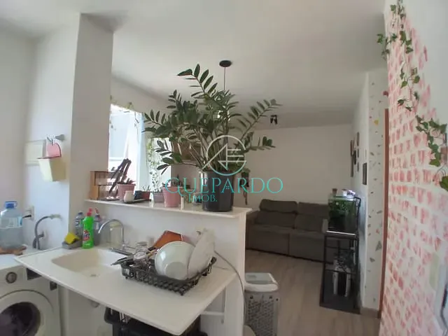 Apartamento com 55m² 2 quartos e 1 banheiro, à venda, no bairro Gleba Esperança em Londrina