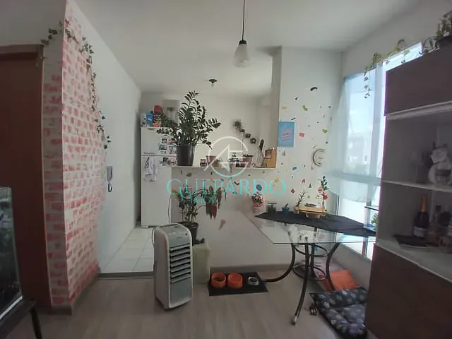 Apartamento com 55m² 2 quartos e 1 banheiro, à venda, no bairro Gleba Esperança em Londrina