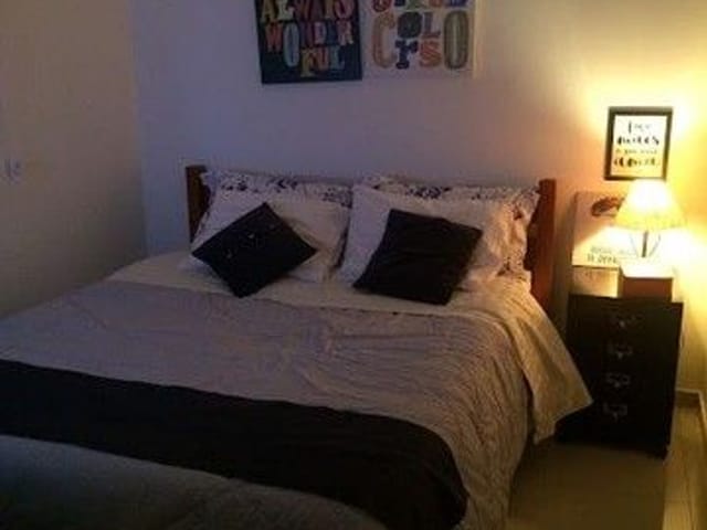 Foto do Apartamento - Apartamento com 2 dormitórios à venda, 52 m² por R$ 200.000,00 - Jardim Americano - São José dos Campos/SP | INDEPENDENCE NEGOCIOS IMOBILIARIOS LTDA