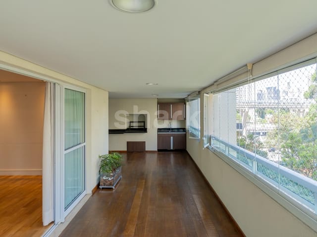 Apartamento com 206m² 3 quartos e 5 banheiros, à venda, no bairro Campo Belo em São Paulo