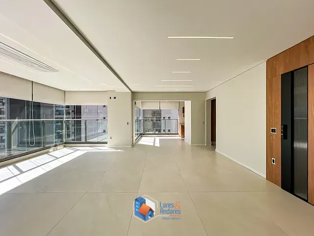 Apartamento com 157m² 3 quartos e 4 banheiros, à venda, no bairro Indianópolis em São Paulo