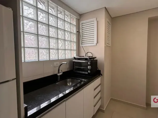 Apartamento 1 quarto e 1 banheiro, para alugar, no bairro Centro em Curitiba