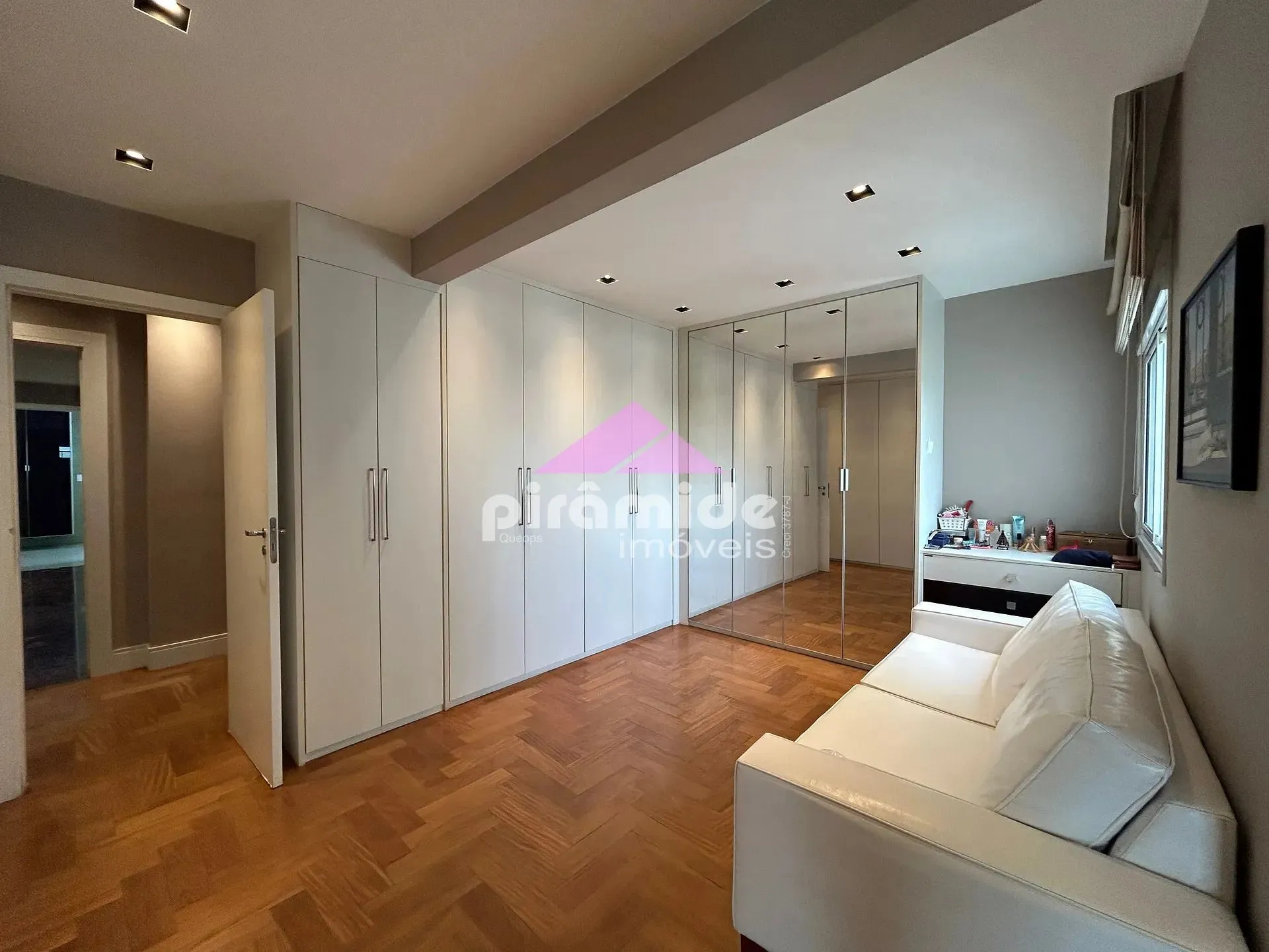 Apartamento, 3 quartos, 259 m² - Foto 9