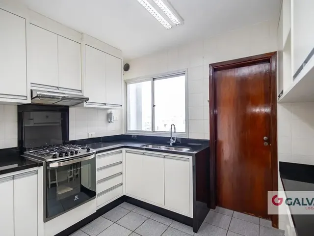 Apartamento 3 quartos e 3 banheiros, para alugar, no bairro Bacacheri em Curitiba