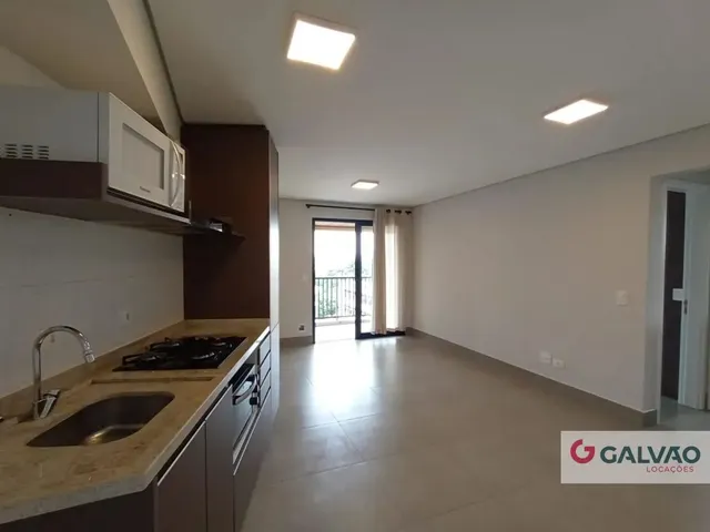Apartamento 1 quarto e 1 banheiro, para alugar, no bairro Vila Izabel em Curitiba