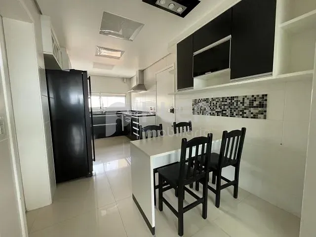 Apartamento 3 quartos e 5 banheiros, para alugar, no bairro Vila Gomes Cardim em São Paulo