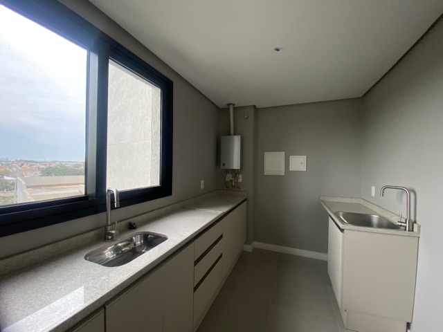 Apartamento 3 quartos e 2 banheiros, à venda, no bairro Parque Una em Pelotas