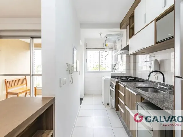 Apartamento 3 quartos e 1 banheiro, para alugar, no bairro Cidade Industrial em Curitiba