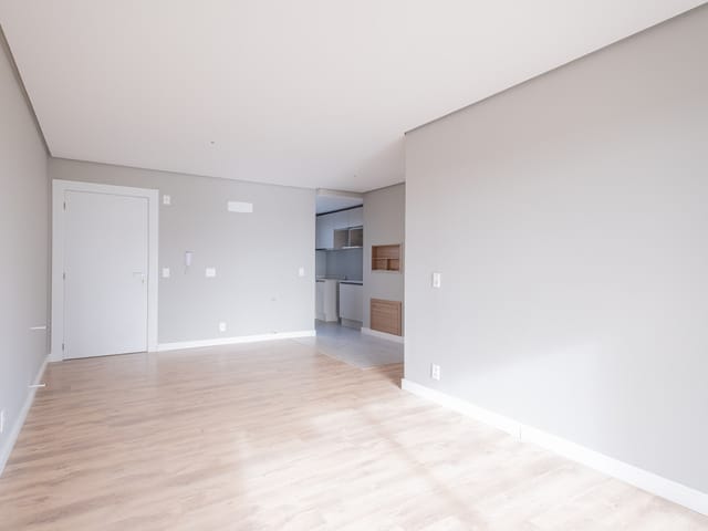 Apartamento 3 quartos e 2 banheiros, à venda, no bairro Parque Una em Pelotas